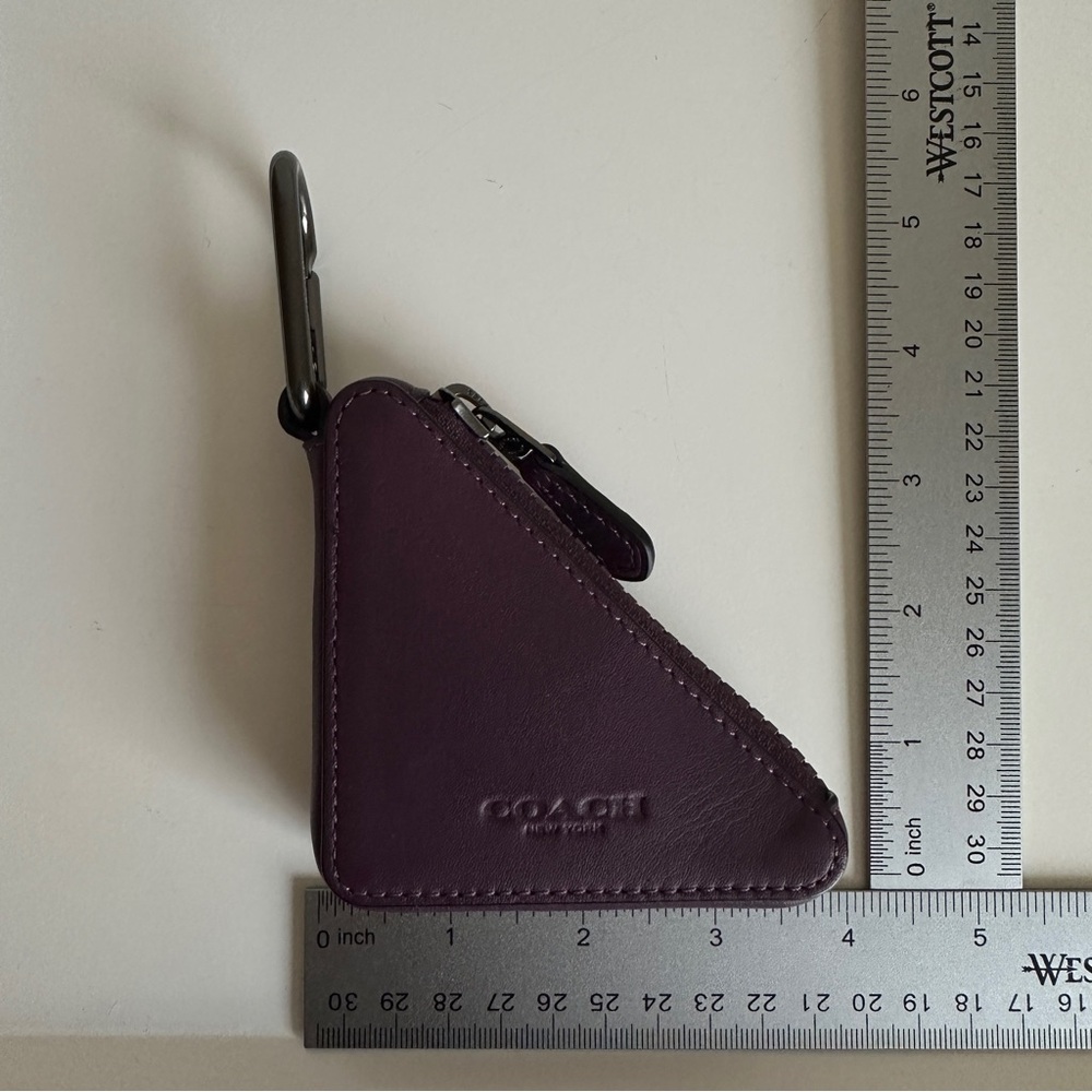 Coach Triangle Zip Pouch Leather Dark Grape Carabiner C5647 - Picture 17 of 17